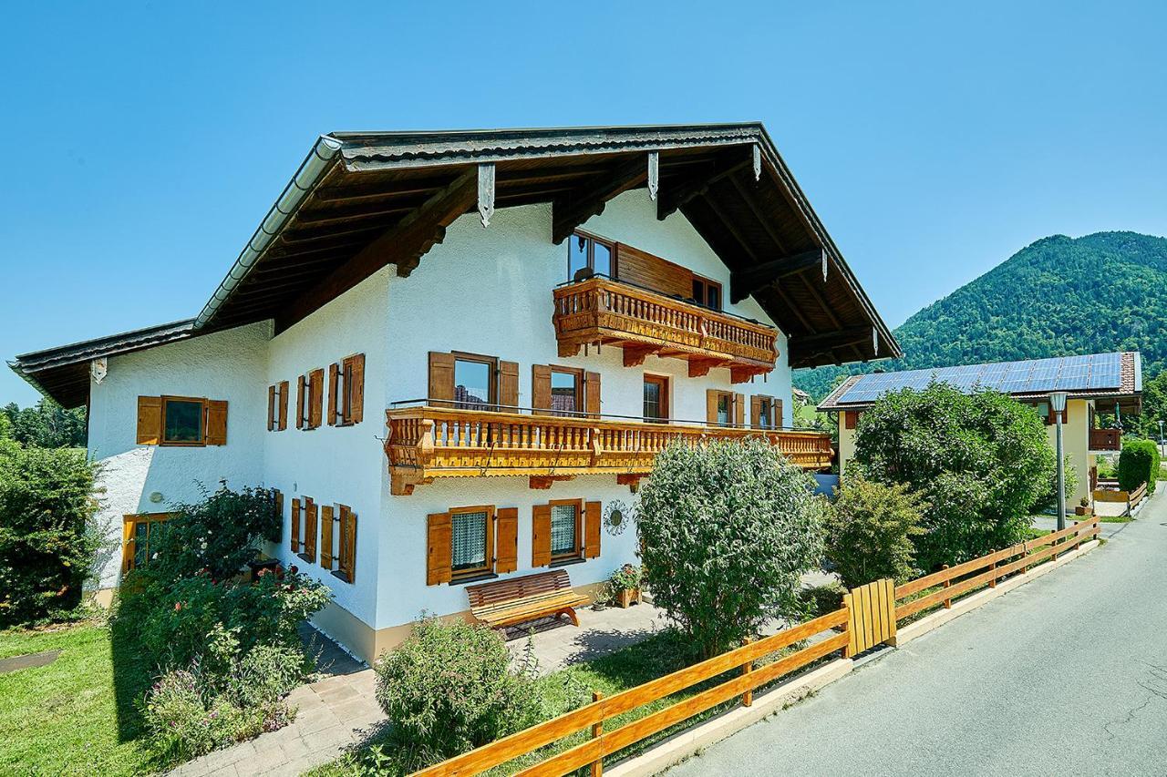 Chiemgauferienwohnungen - Stierschneiderhof Унтервёссен Экстерьер фото